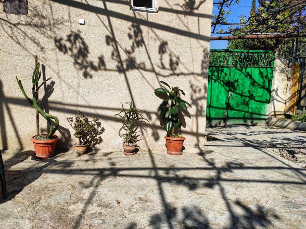 Guesthouse Ttt Tiflis Exterior foto